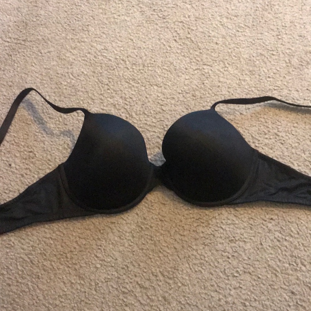 Victoria Secret 36D bra